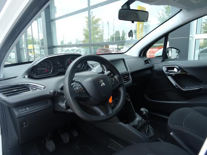 Peugeot 208 1.6 HDI N1 