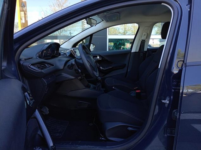 Peugeot 208 1.2 Active 