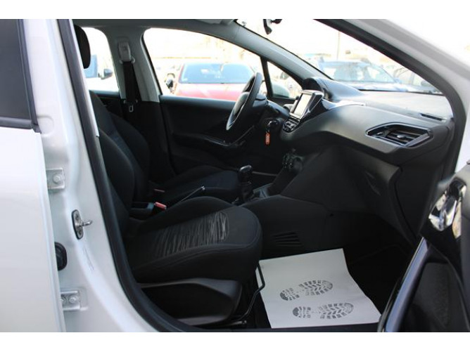 Peugeot 208 1.2 Van 