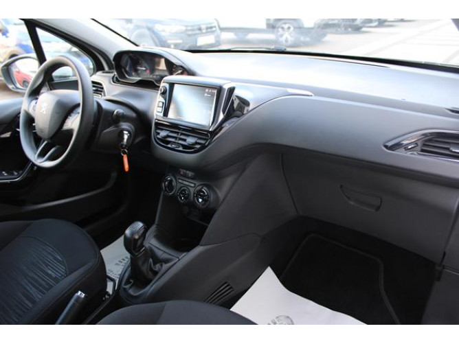 Peugeot 208 1.2 Van 