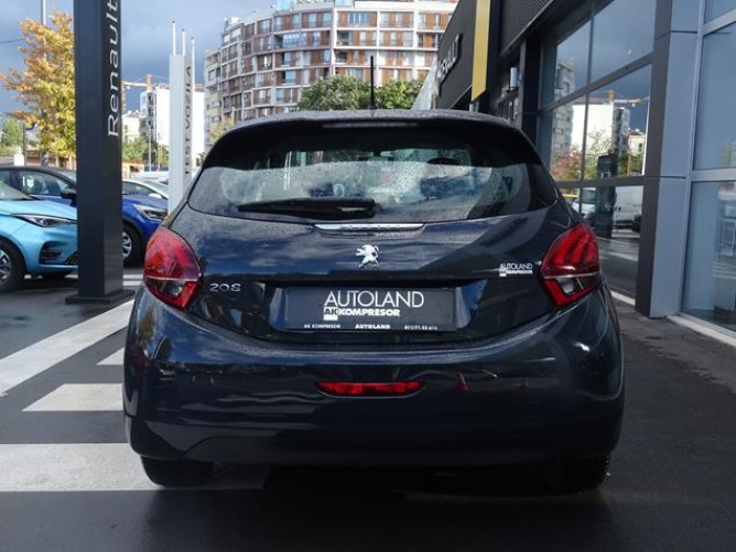 Peugeot 208 1.2 Active AUT 