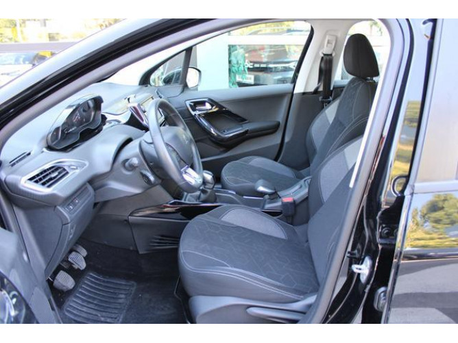 Peugeot 2008 1.2 PURETECH ACTIVE 