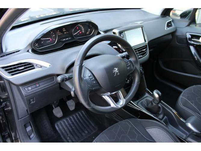 Peugeot 2008 1.2 PURETECH ACTIVE 