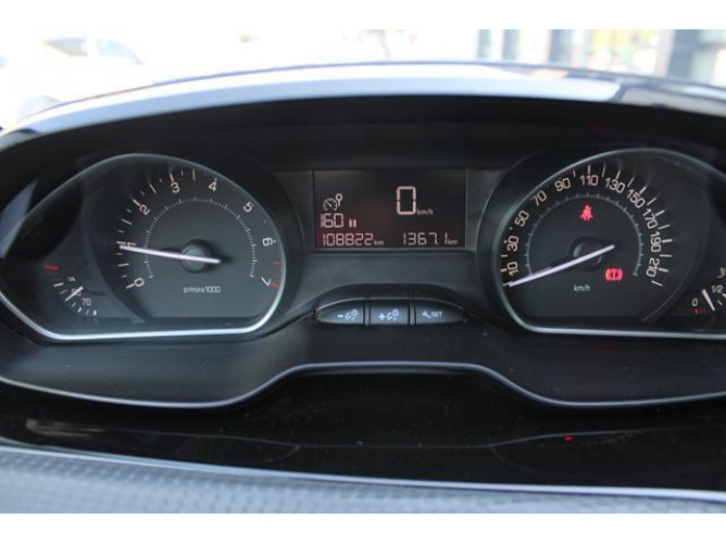 Peugeot 2008 1.2 PURETECH ACTIVE 