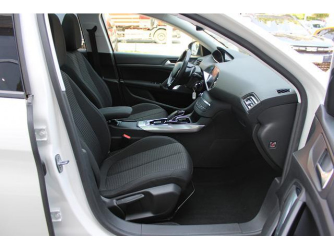 Peugeot 308 1.5 HDI AUT 