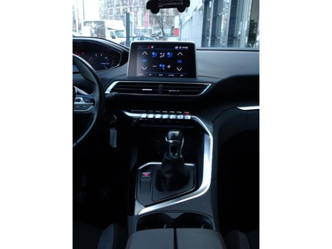 Peugeot 3008 1.5 blueHDI Business 