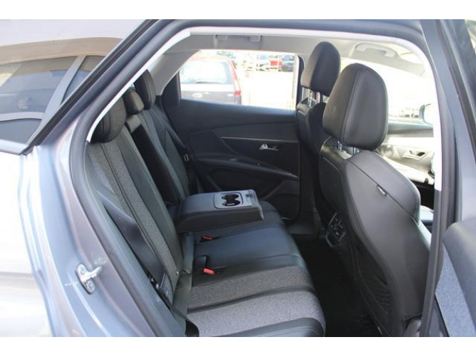 Peugeot 3008 1.5 HDI AUT 