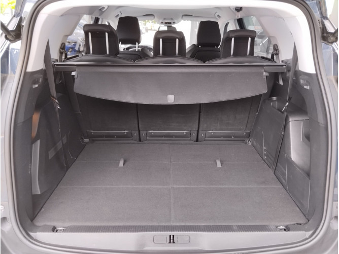 Peugeot 5008 1.5 HDI Allure AUT 