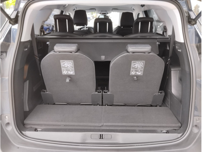 Peugeot 5008 1.5 HDI Allure AUT 