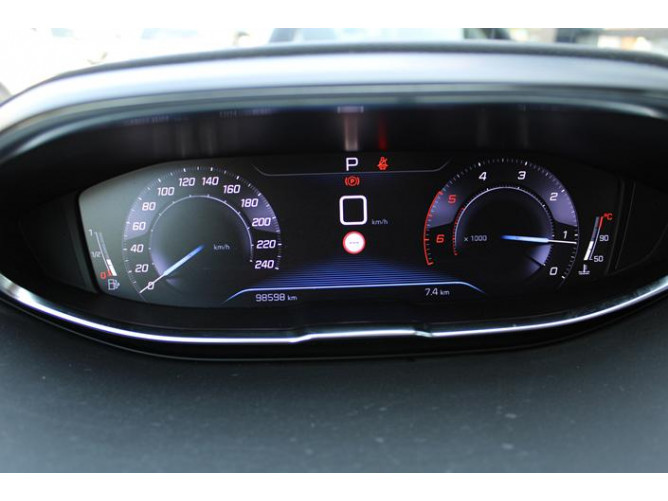 Peugeot 3008 1.5 HDI AUT 