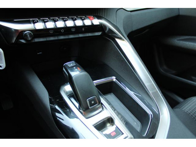 Peugeot 3008 1.5 HDI AUT 