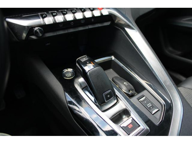Peugeot 3008 1.5 HDI AUT 