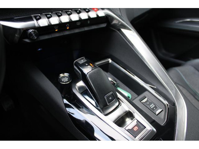 Peugeot 3008 1.5 HDI AUT 