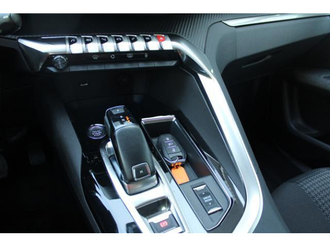 Peugeot 3008 1.5 HDI AUT 
