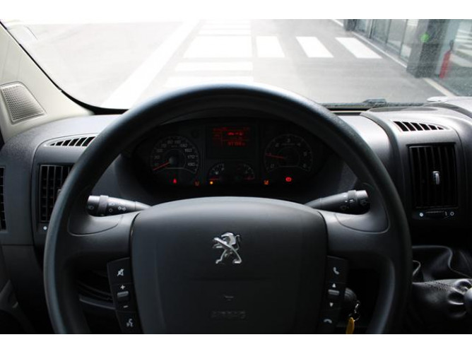 Peugeot Boxer 2.2 HDI L4H2 