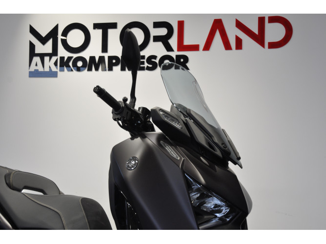 Yamaha X MAX 