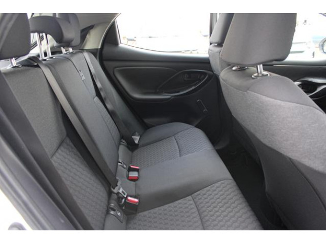 Toyota Yaris 1.5 Luna 