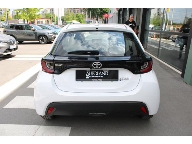 Toyota Yaris 1.5 Luna 