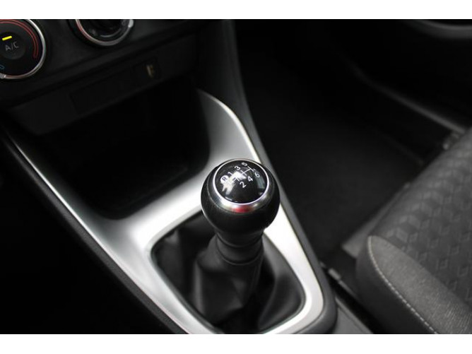 Toyota Yaris 1.5 Luna 