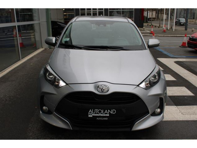 Toyota Yaris 1.5 Luna AUT 