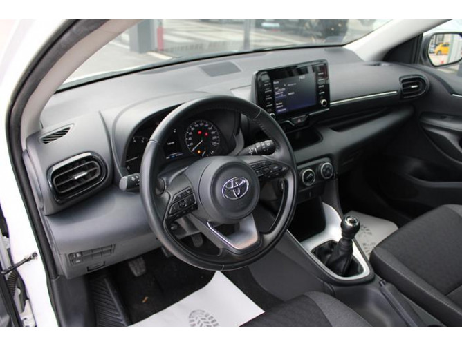 Toyota Yaris 1.5 Luna 