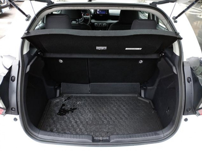Toyota Yaris 1.5 Luna 
