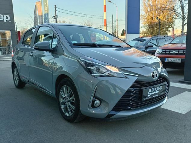 Toyota Yaris 1.5 Sol AUT 