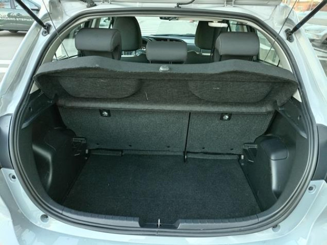 Toyota Yaris 1.5 Sol AUT 