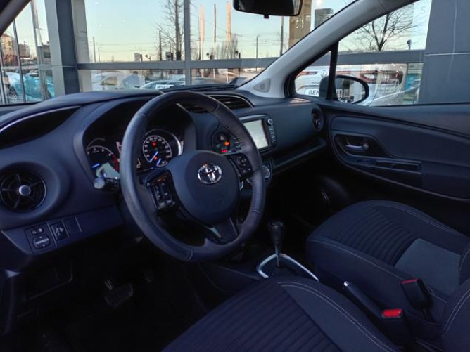 Toyota Yaris 1.5 Sol AUT 