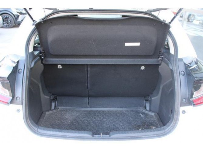 Toyota Yaris 1.0 