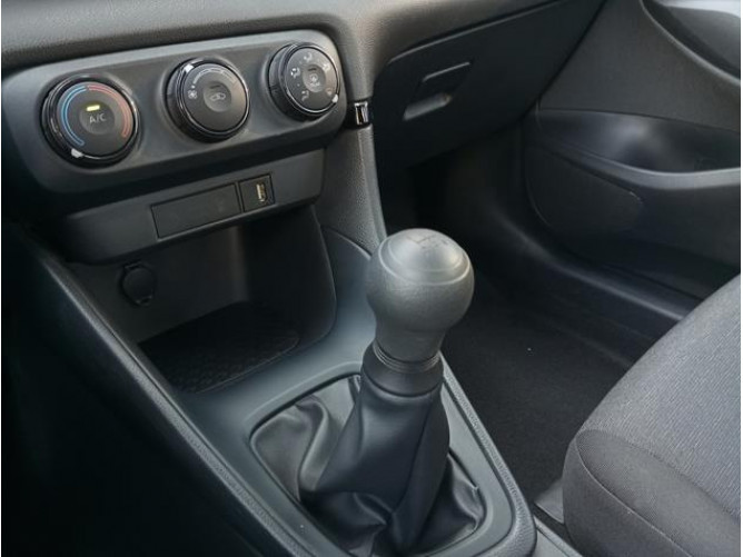 Toyota Yaris 1.0 