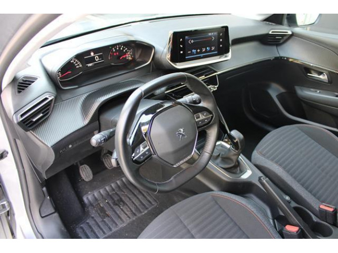 Peugeot 208 1.2 puretech 
