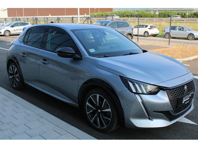 Peugeot 208 1.2 GT LINE AUT 
