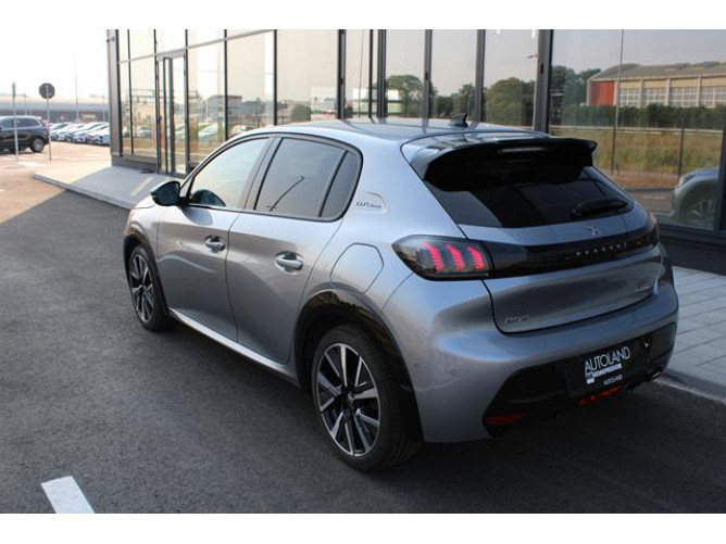 Peugeot 208 1.2 GT LINE AUT 