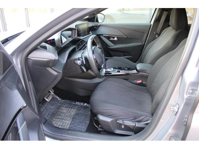Peugeot 208 1.2 GT LINE AUT 