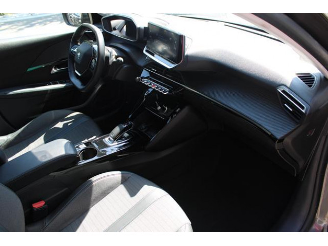 Peugeot 208 1.2 Puretech Allure 