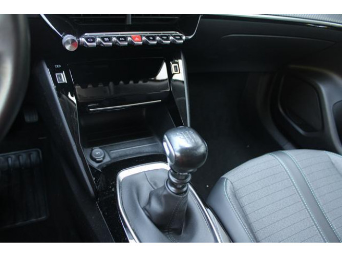 Peugeot 2008 1.2 PURETECH ACTIVE 