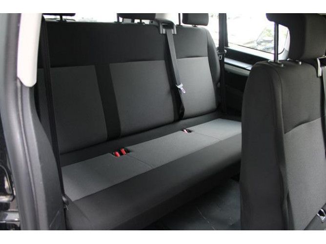 Opel Vivaro 2.0 L 180 A 8 