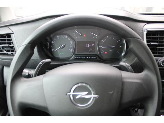 Opel Vivaro 2.0 L 180 A 8 