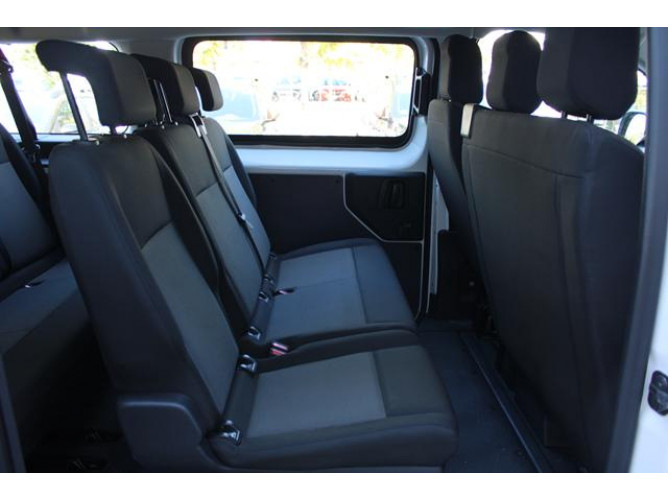 Opel Vivaro 2.0 L 180 A 8 