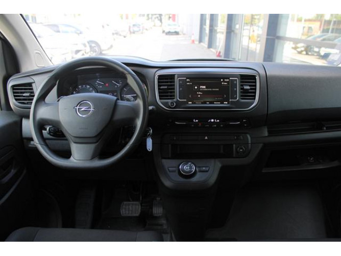 Opel Vivaro 2.0 L 180 A 8 