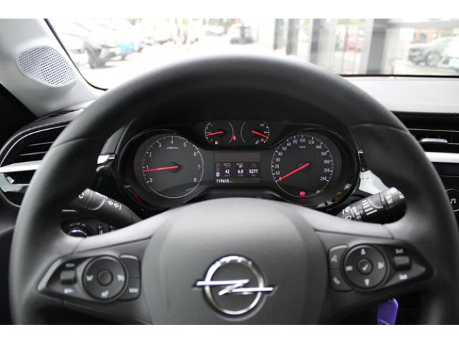 Opel Corsa F 1.2 