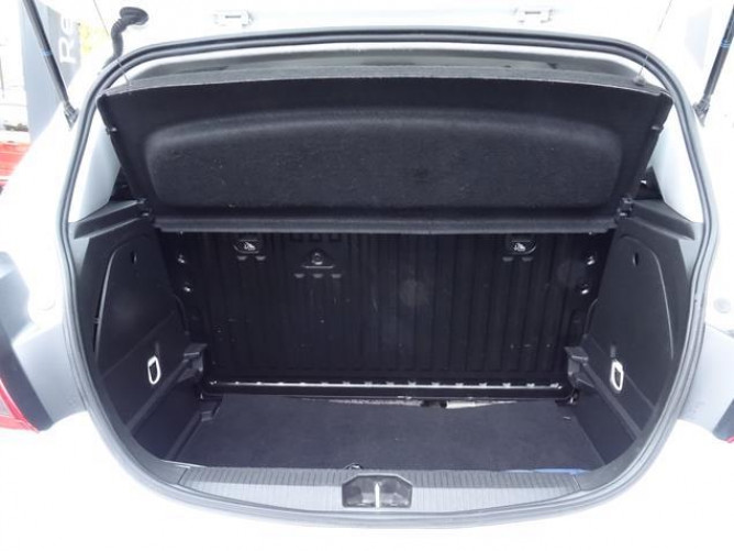 Opel Corsa E 1.2 Selection 