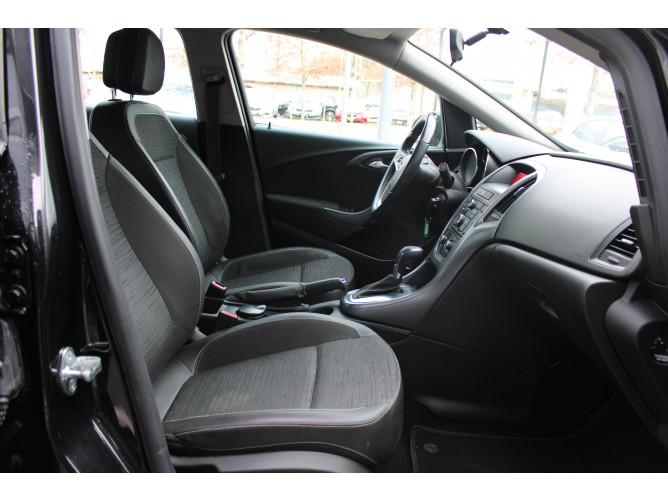 Opel Astra J 1.6 cdti AUT 