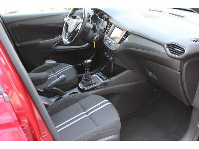 Opel Crossland X 1.2TURBO M6 