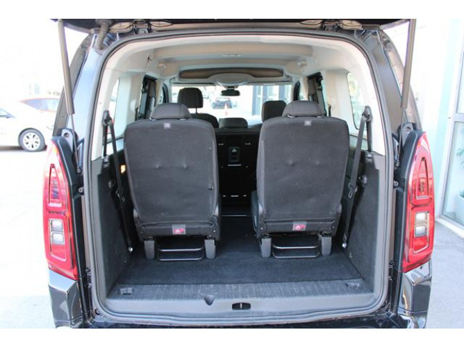 Opel Combo 1.5 HDI AUT 