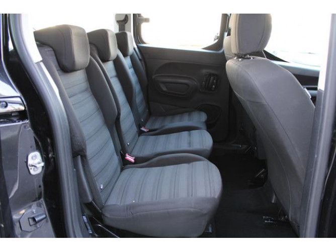 Opel Combo 1.5 HDI AUT 