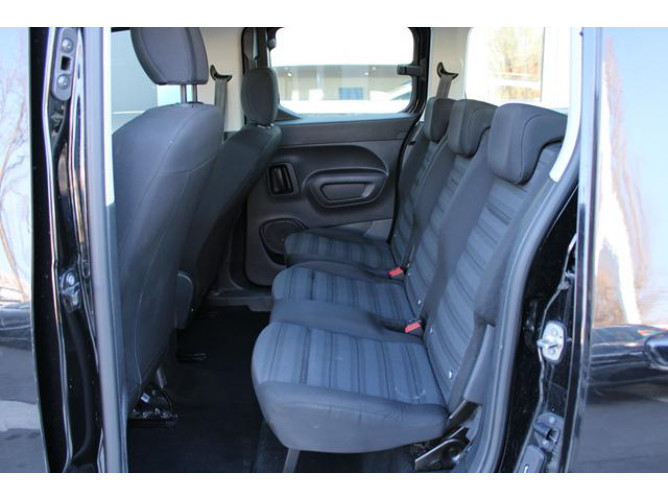 Opel Combo 1.5 HDI AUT 