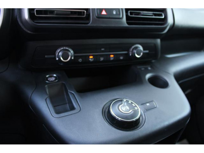Opel Combo 1.5 HDI AUT 