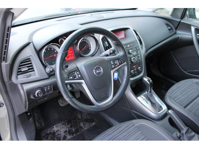 Opel Astra J 1.6 TWIN. ENJOY AUT 